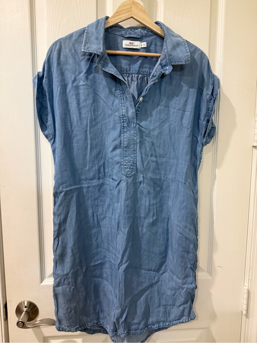 Vineyard Vines Light Blue Chambray Button-Down Shirt